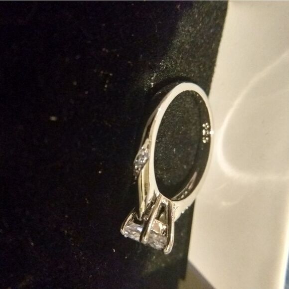 Reserved for ann09091970 Nwot 925 Sterling silver Moissanite Ring size 9 - Picture 12 of 15